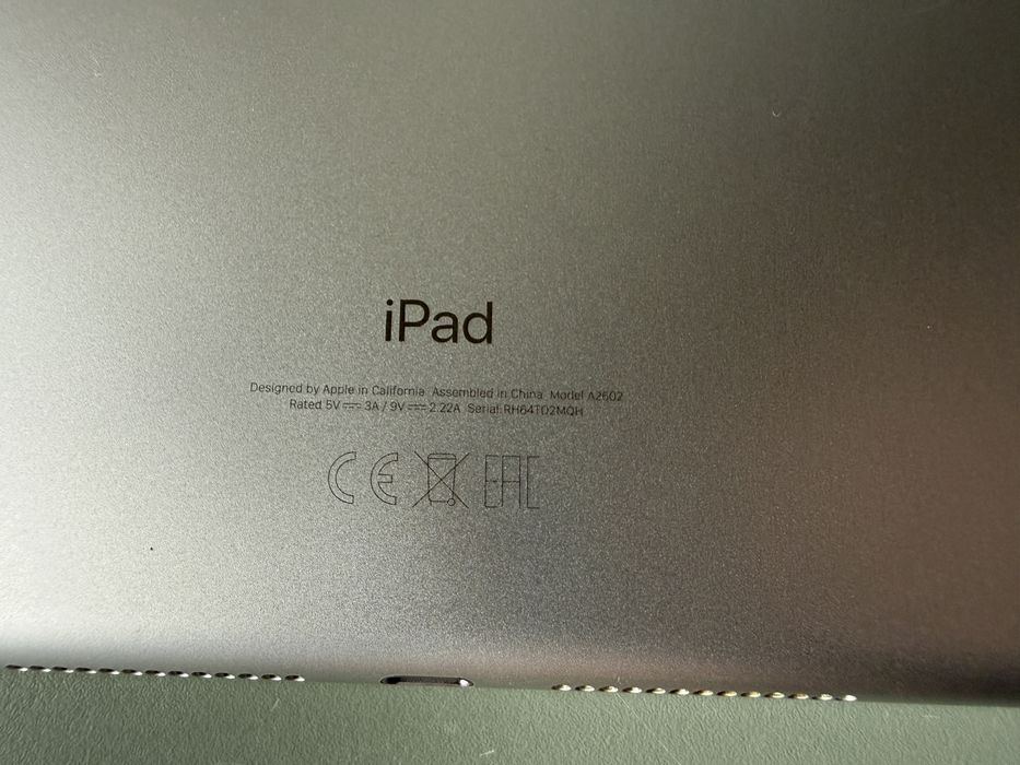 Apple iPad 10.2” 9a Geração 2021