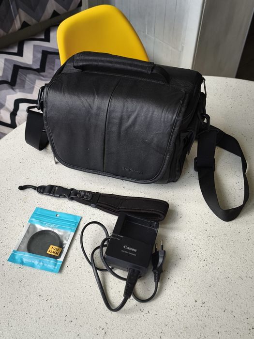 Фотоаппарат Canon 550d + объектив + штатив + сумка
