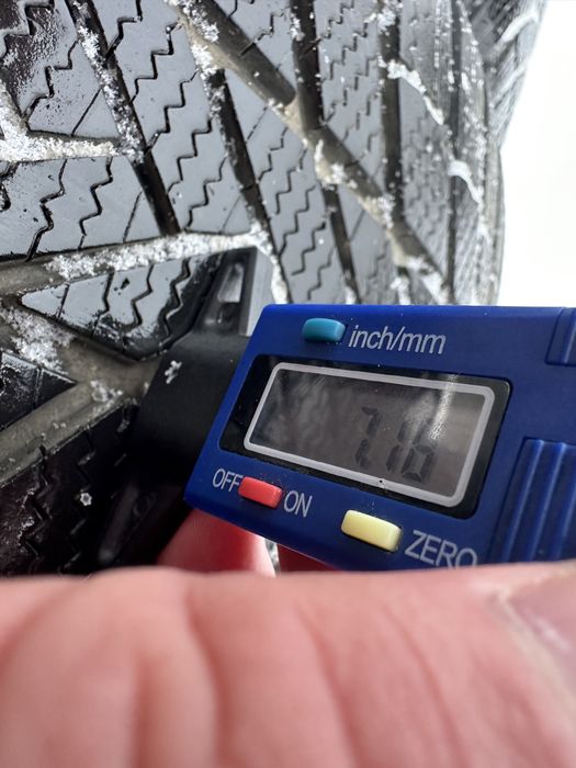 Шини 285/45 R21 Bridgestone , резина комлект на джип