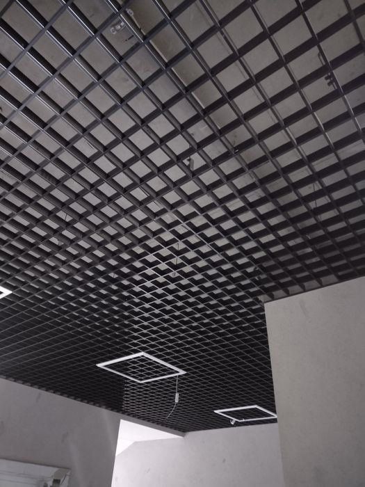 Грильято - Армстронг - Кубоподібна рейкова стеля