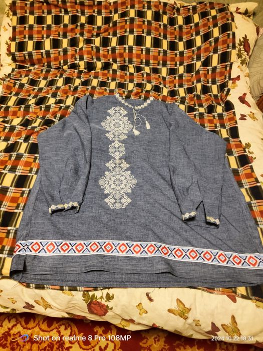 Продам вышиванку мужскую