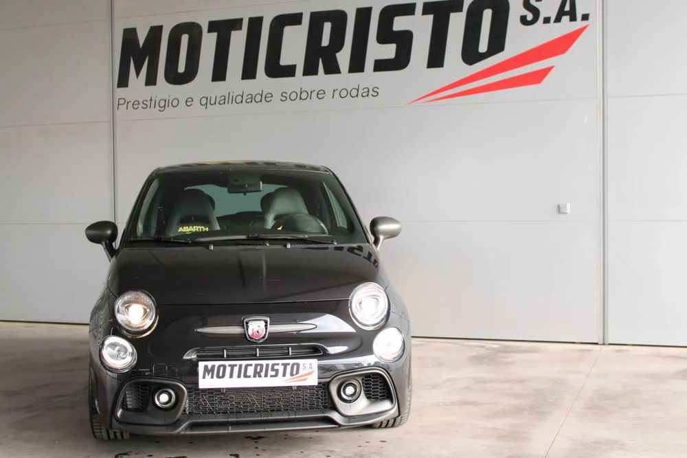 Abarth 695 1.4 T-Jet 75 Anniversário