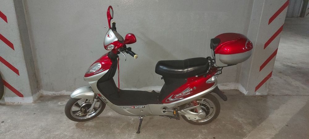 Scooter eléctrica