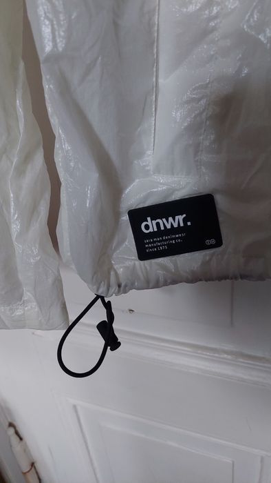 Kurtka przeciwdeszczowa biała