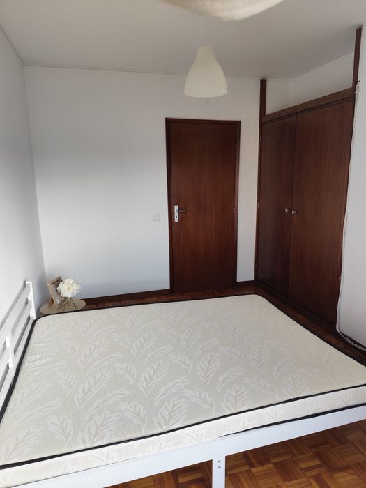 Aluga-se apartamento / quartos , no centro de Viseu totalmente mobilado e equipado.