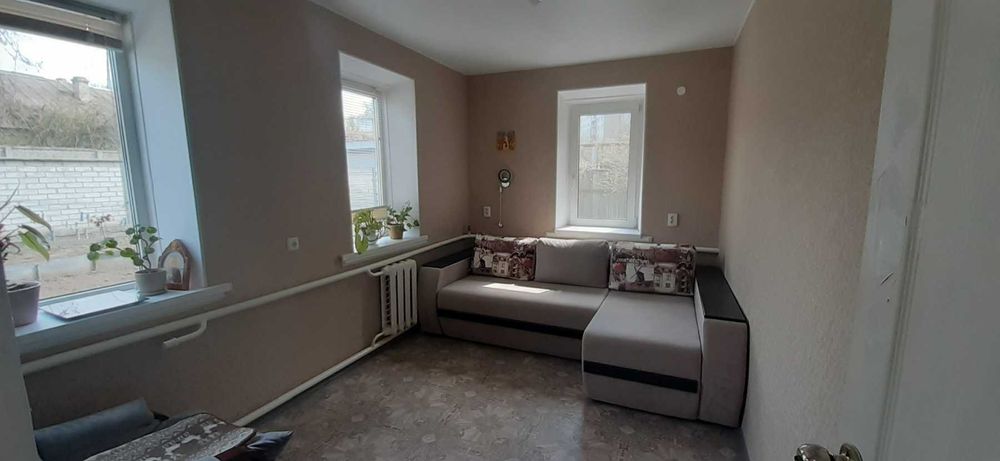 Продаж частини будинку з ремонтом