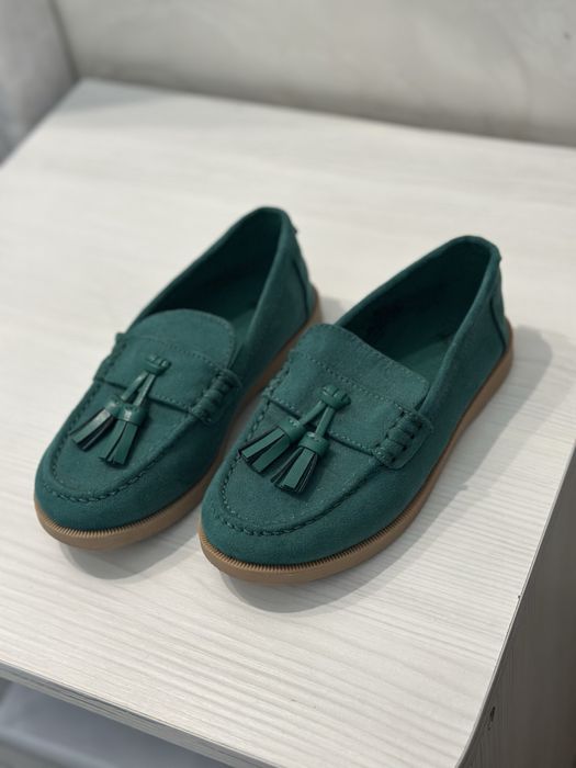 Стильні замшеві лофери H&M для хлопчика, р. 28