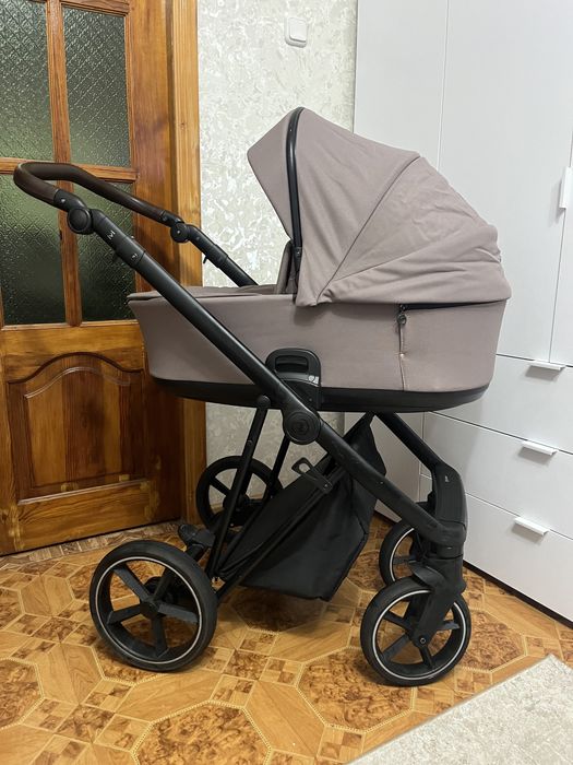 Коляска 2в1 Roan Ivi Cocoa