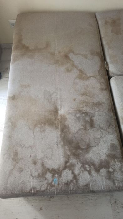 Хімчистка м'яких меблів та килимів на виїзд.