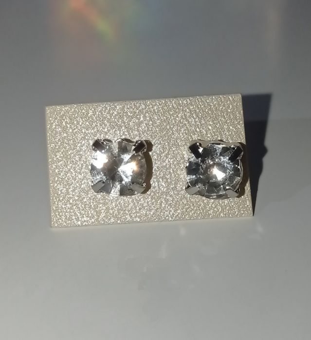 Nowe kolczyki srebrne diamenciki ze stali nierdzewnej wkrętki