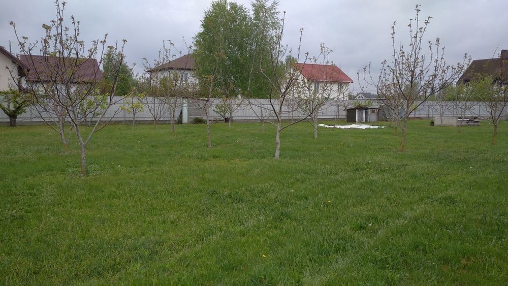 Літній будинок з озером. Дударків. Бориспільський район.