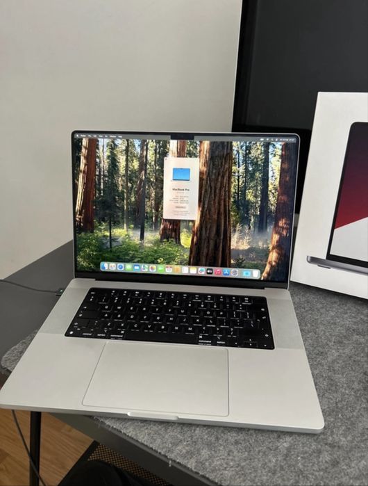 MacBook Pro 16 2021 M1 Pro 32GB RAM 512GB