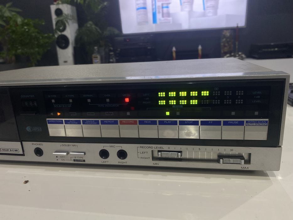 Magnetofon sharp rt 350