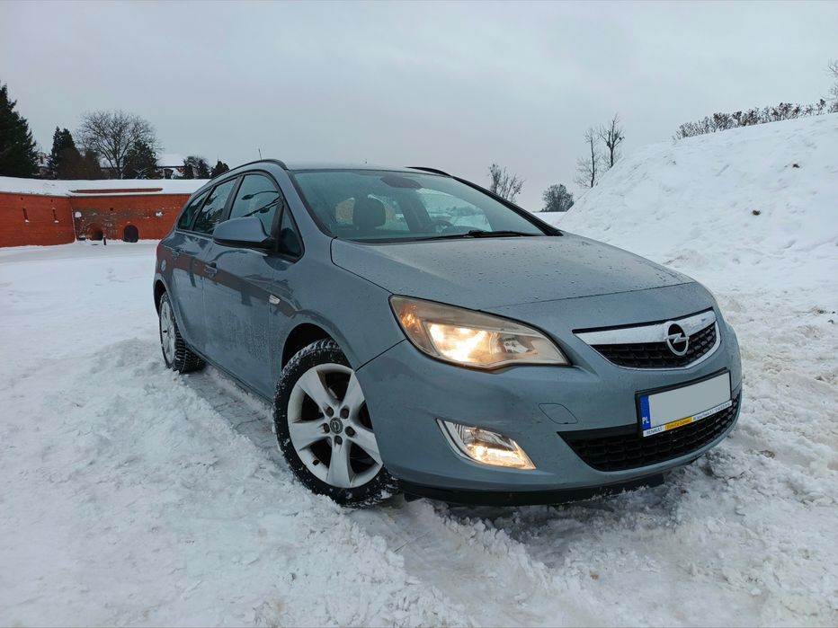 Opel Astra J 1.7 CDTI sprawna