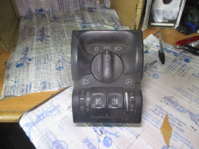 Botão / interruptor de luzes OPEL Vectra B (36_)