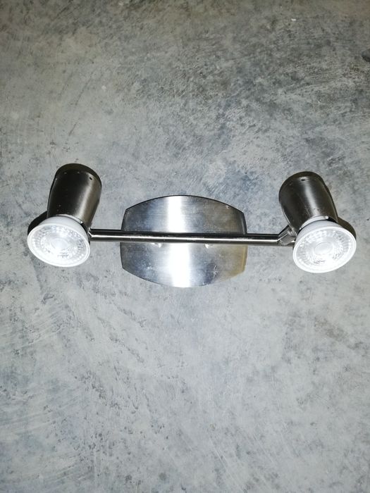 Candeeiro de teto com 2 lâmpadas