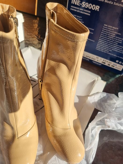 Buty damskie sztyblety