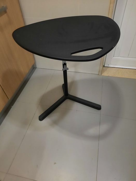 Mesa de apoio / cabeceira