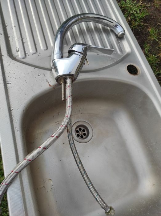 Bateria, kran do zalewu