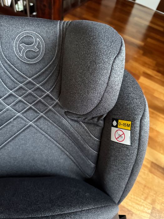 Cybex Anoris T i-Size Fotelik Samochodowy 9-21 kg