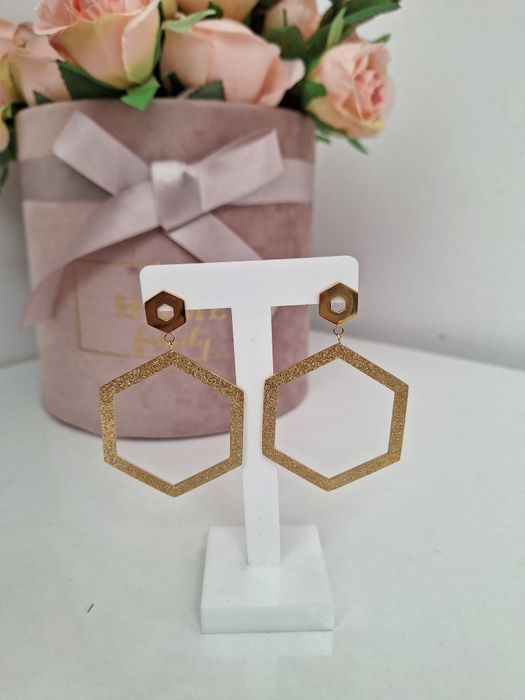 Kolczyki że stali szlachetnej