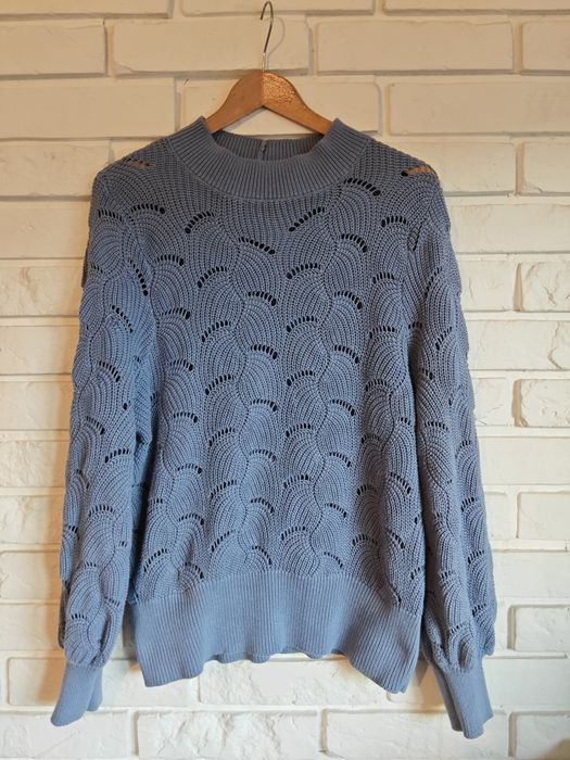 Bawełniany ażurowy niebieski luźny sweter selected famme