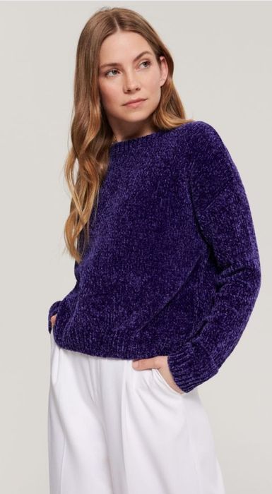 Шикарний мягенький светрик