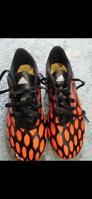 Vendo chuteira Adidas tam.41