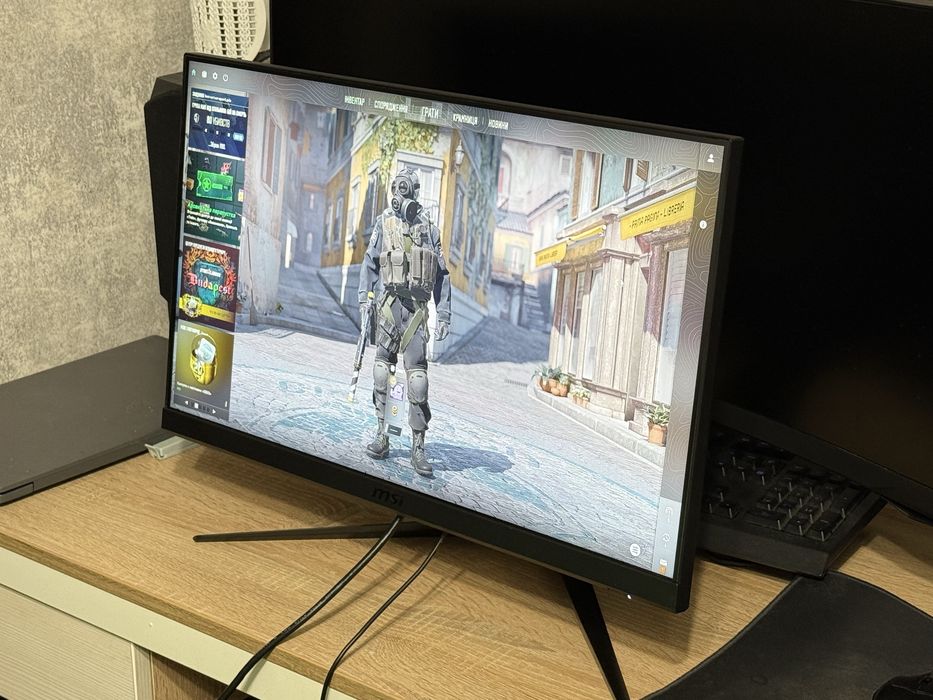 Ігровий монітор MSI optix G242