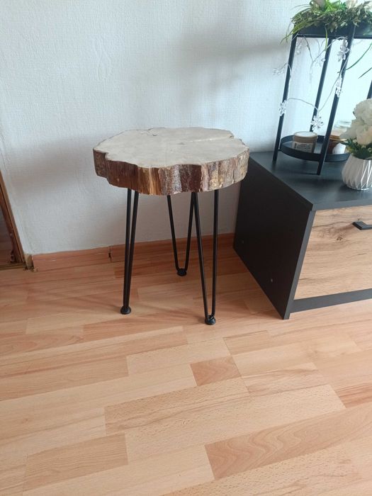 Stolik z plastra drewna GRAB