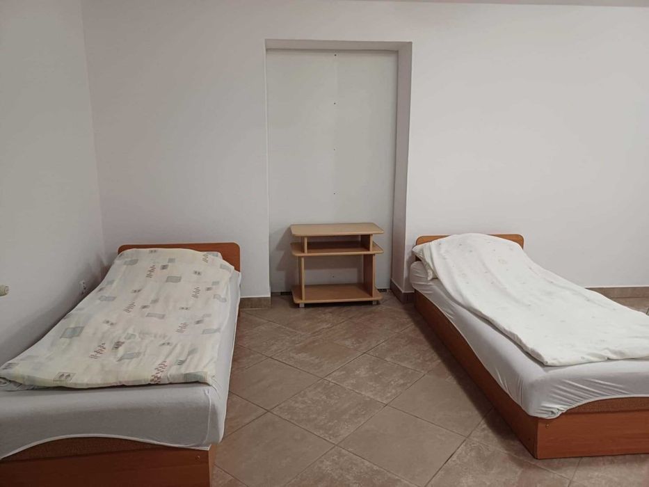 Dom noclegowy dla ekip budowlanych — Dużo pokoi , wysoki standard