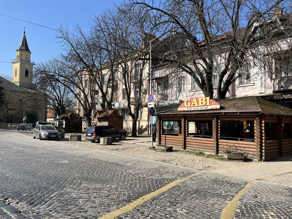 Продам кафе-бар Центр Берегово