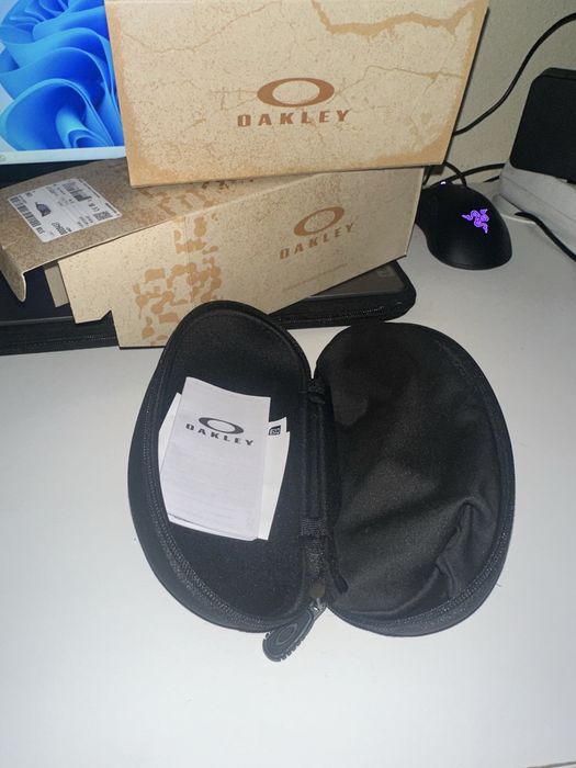Oakley Plantaris OO943701