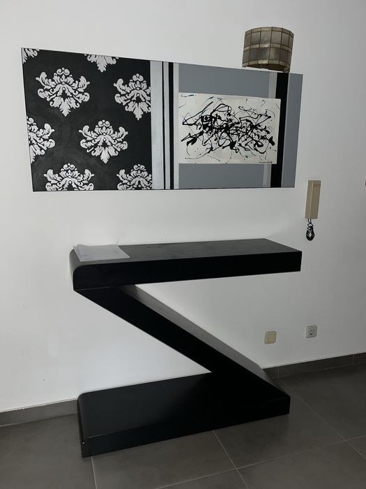 Movel e quadro novos