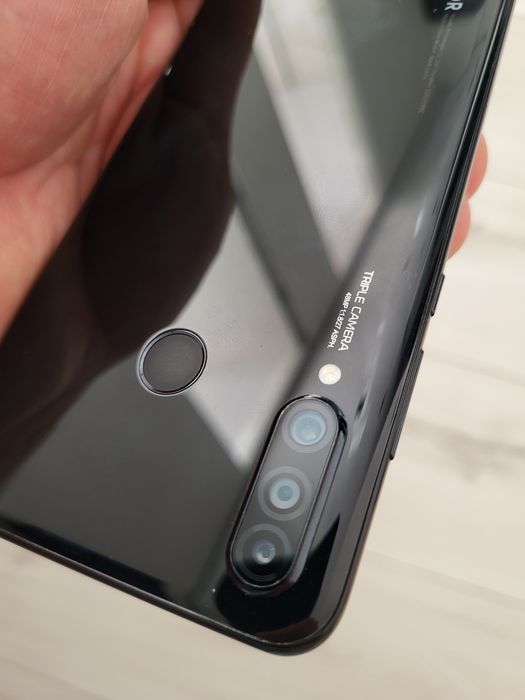Новий/Смарфон Honor 20s 6/128/оригінал,гарантія