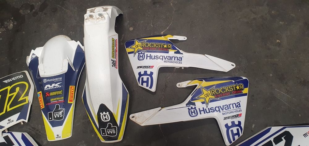 Komplet Plastików Boczek Błotnik bok Husqvarna tc 125 tc 250 FC 350