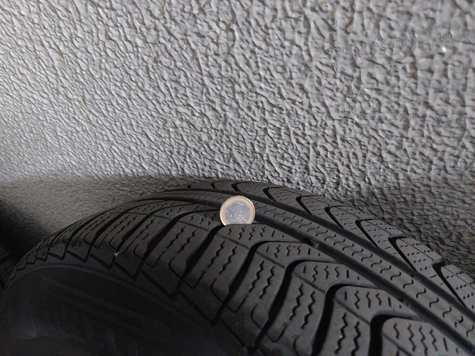 Pneus 195/65/15 semi novos