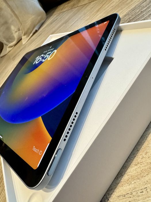 IPad air 4 64GB WiFi+Apple Pencil 2+ESR Keybord-idelany