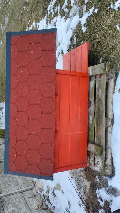 Ocieplona buda dla psa.