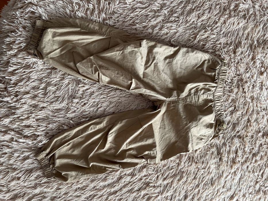 Бежеві спортивні штани і худі 4-5 роки