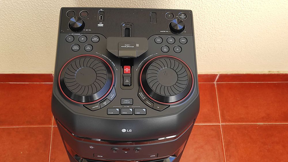 Sistema de som LG XBoom OK55