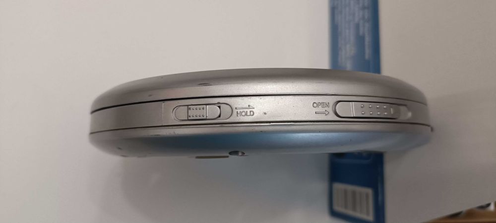 Welltech Portable Disc Player.64862441235970124