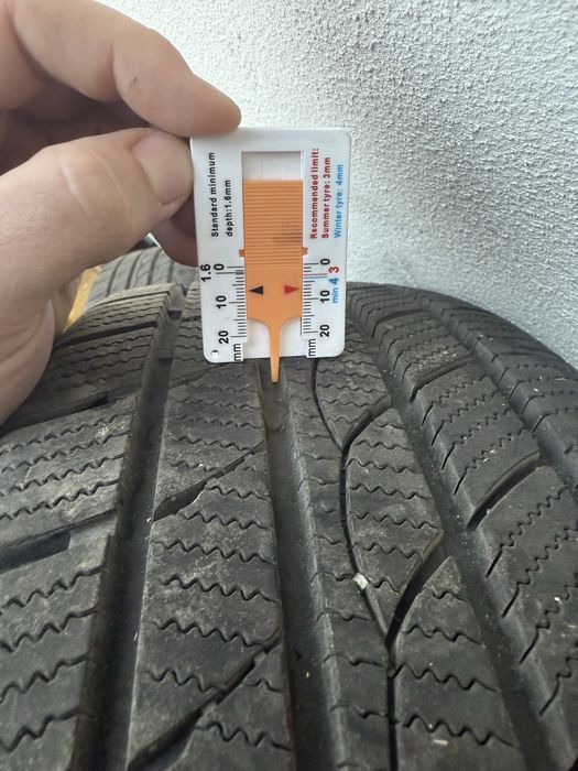 Felgi z nowymi oponami zimowymi volvo malowane proszkowo