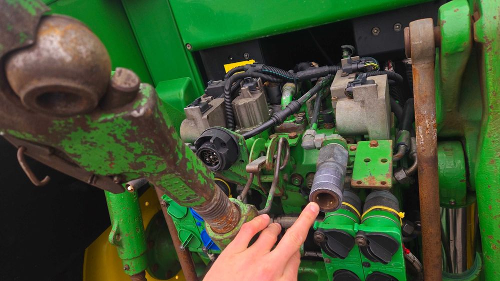 Трактор john deere 6930