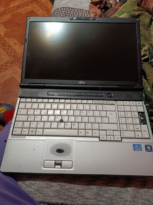 fujitsu laptop lifebook e series e751