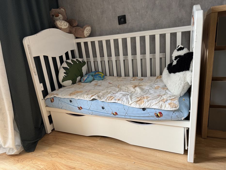 Ліжко дитяче маятникове