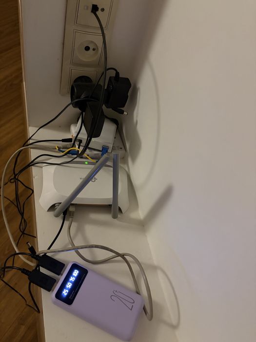 ІНТЕРНЕТ БЕЗ СВІТЛА!!! Кабель- перехідних для роутера