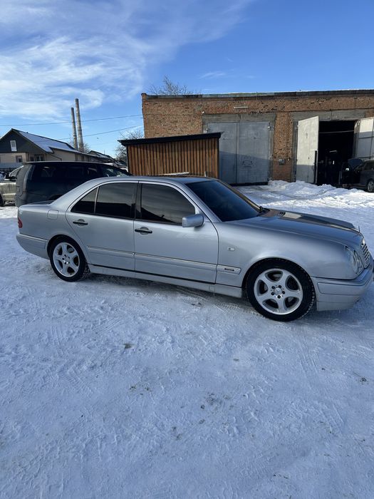 Продам Mersedes-Benz W210 M113