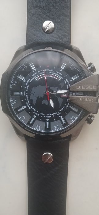 продам чоловічий годинник Diesel