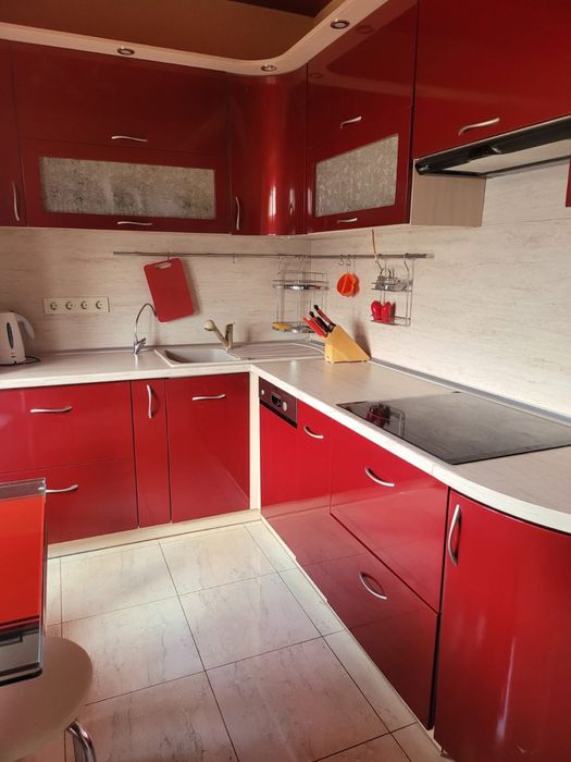 Комфортна стильна видова квартира